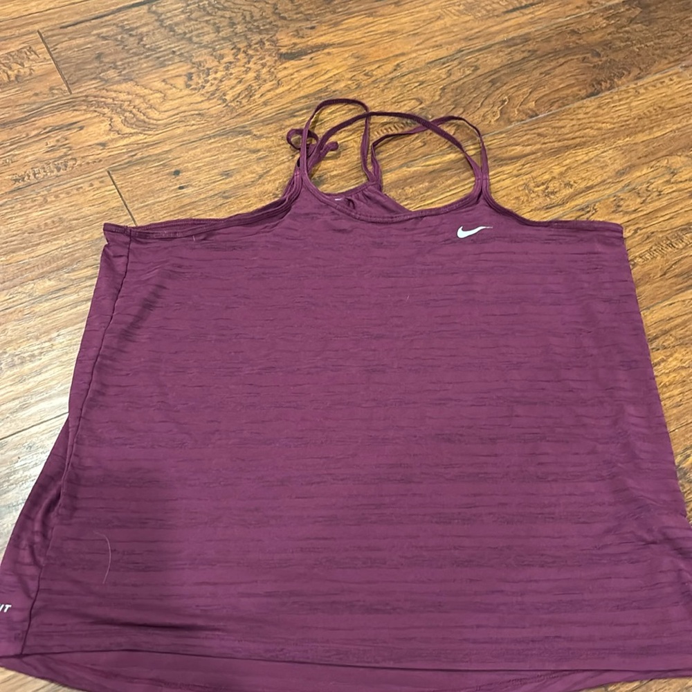 Nike tank